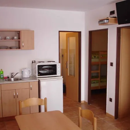 With Pool In Benecko-riesengebirge 2218 Apartman *
